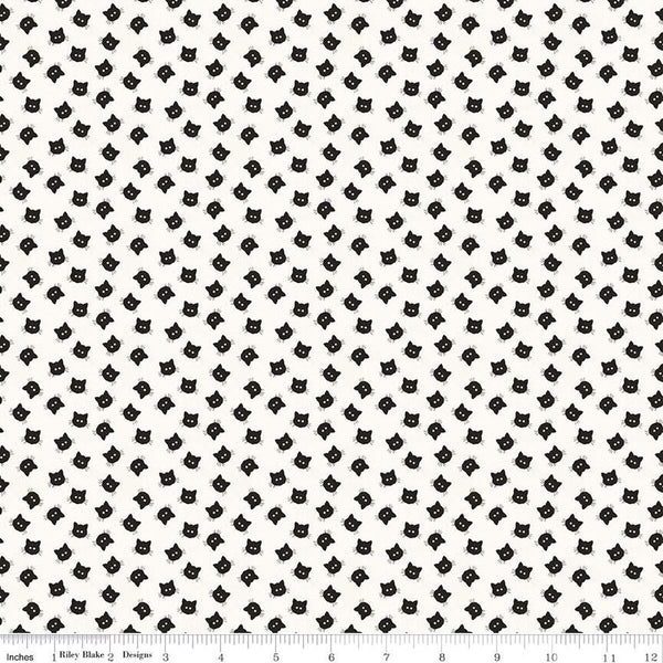 Costume Maker's Act II - Scaredy Cat Buttons White