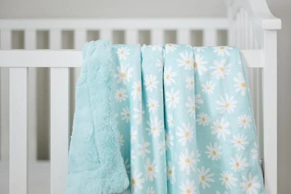 Daisies Sky Minky Blanket - 32x36