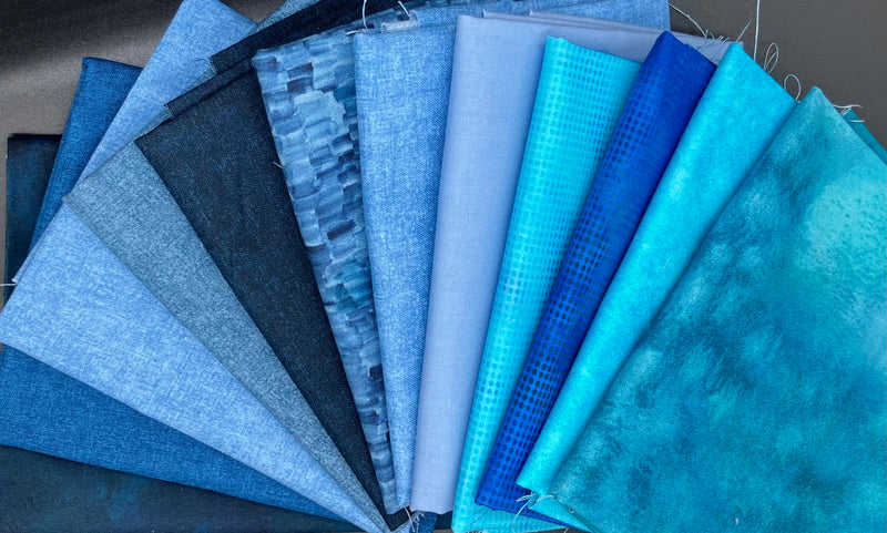 Pretty Blues Fat Quarter Bundle