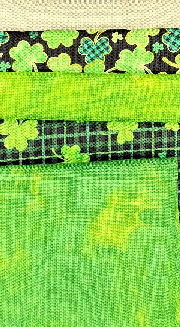 Luck Charms Table Runner Kit