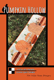 Pumpkin Hollow Table Runner Kit